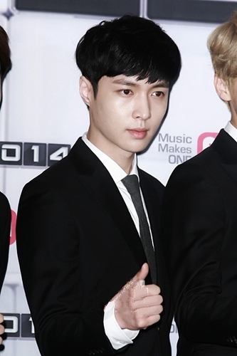 EXO张艺兴跨年最新单曲