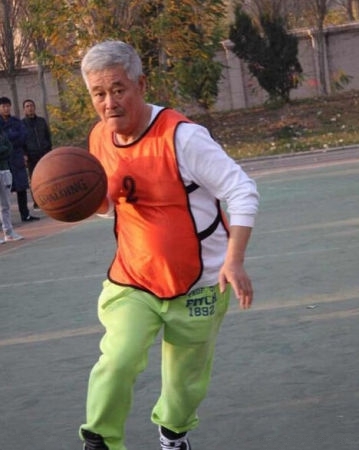 赵本山现身 谣言不攻自破