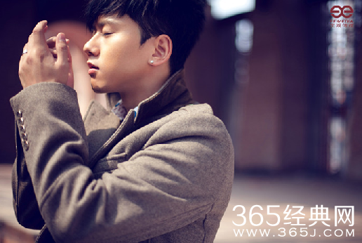 2015张杰新歌《闹啥子嘛闹》歌词介绍