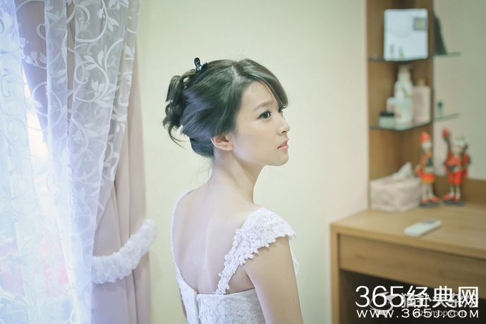 台湾“最美医生”结婚了看过新郎真容 网友都疯了