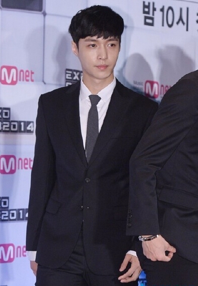 EXO张艺兴跨年最新单曲