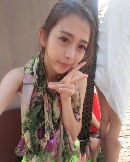 陈学冬牵手女孩卓仕琳个人资料 私房照曝光