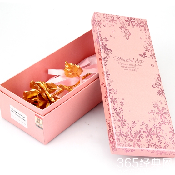 2015年情人节送点啥：钻戒首选