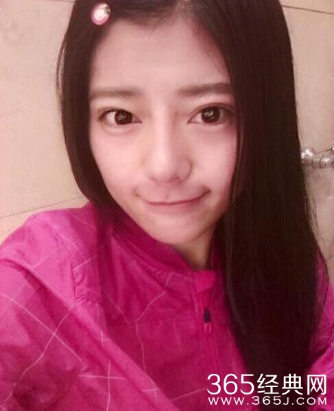 最美马拉松女孩走网络红