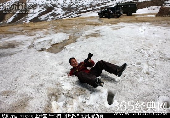 金正恩眉毛少了一半  哪去了