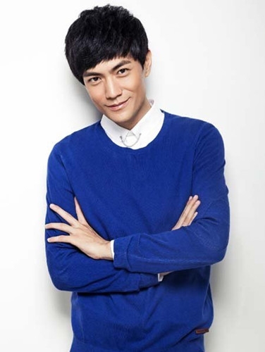 《拐个皇帝回现代》皇帝的扮演者是谁图片