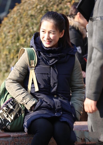 上海艺考现众多俊男靓女 翻版王宝强抢镜