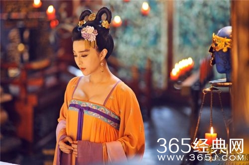 《武媚娘传奇》娱评:低俗镜头被剪 都是“袒胸”惹的祸