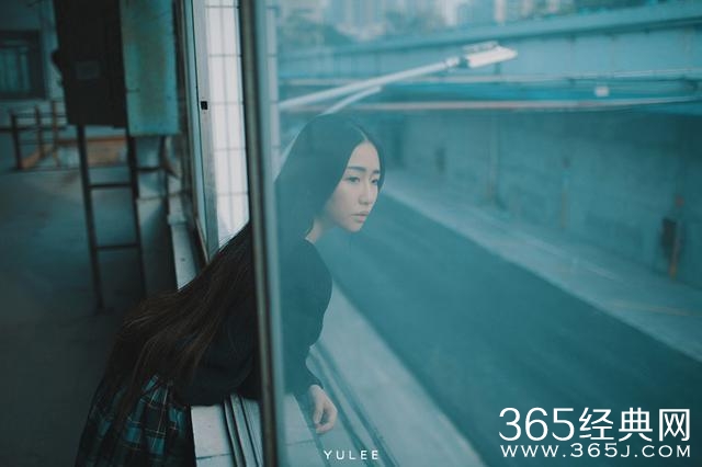 沉默,是一个人对爱最苍白的表达