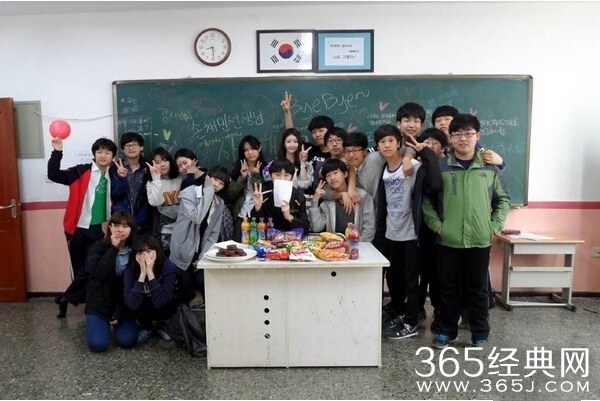 韩国雪肌老师走红网络