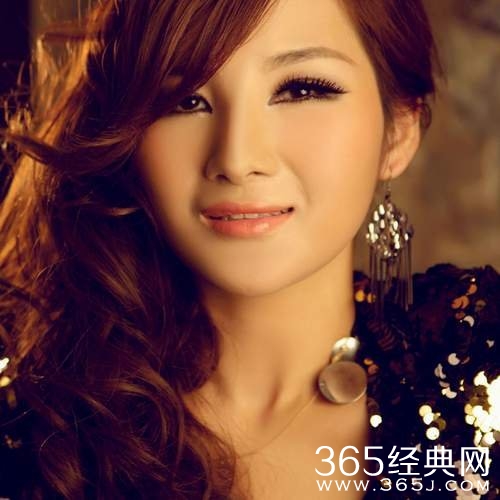 许佳慧《情歌唱给自己听》歌词