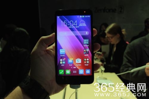 华硕最新旗舰机ZenFone 2发布会 现场体验