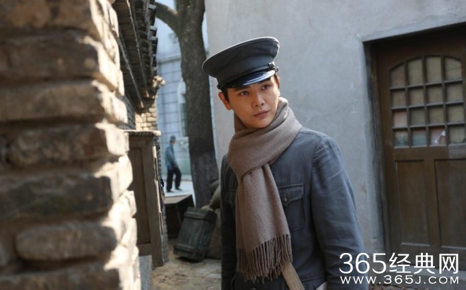 锋刃韩子生喜欢莫燕萍吗 两人是什么关系