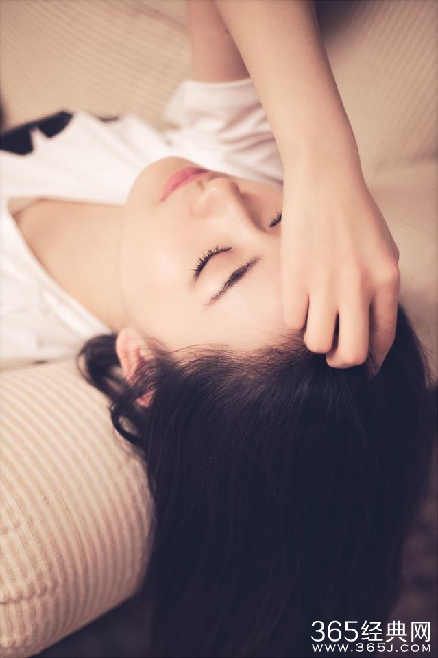 一句话经典语录：世上最深情的誓言,是我等你