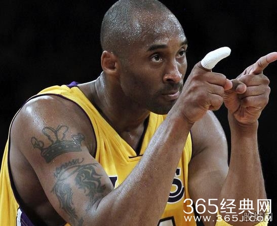 【黝黑蜗壳】科比调情被黑 文艺范儿版本科黑叫“黝黑蜗壳”