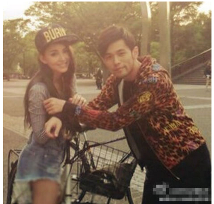 周杰伦大婚地点曝光 昆凌采访泄口风