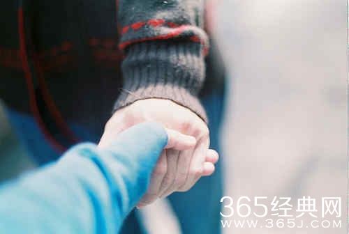 爱不是感动，而是成全！