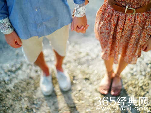 爱不是感动，而是成全！