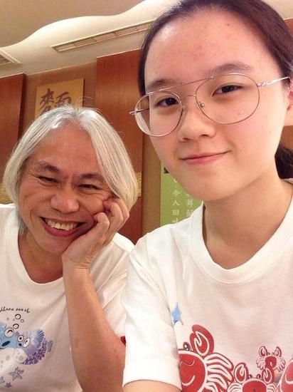 林靖恩呛声父亲说自己宁愿出生时被射在墙上