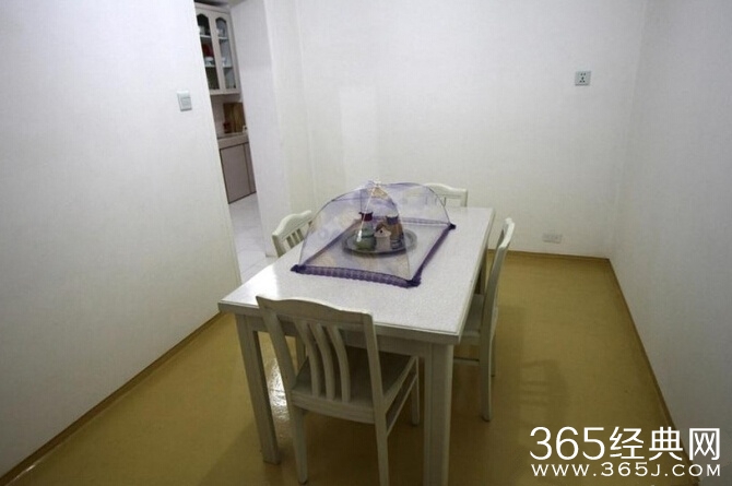 朝鲜高富帅的豪宅 看后喜欢OBA的妹子都沉默了