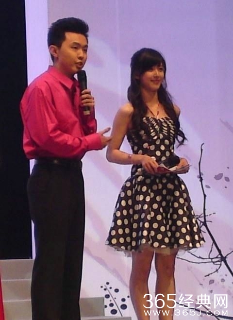 奶茶妹新欢为影视大佬 六任男非富即贵