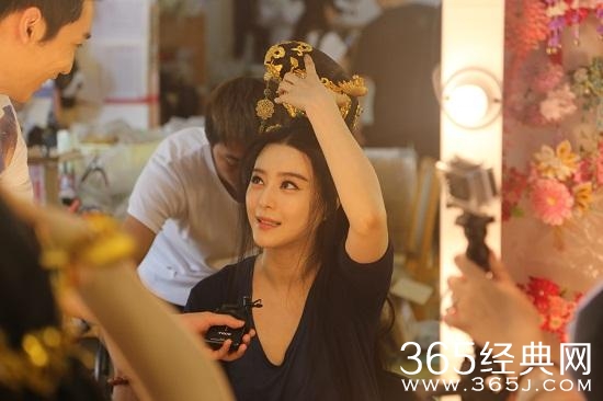 范爷接受采访被下套 曝光沐浴私照