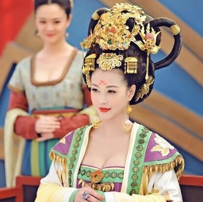 武媚娘传奇杨淑妃第几集死的 为什么教唆儿子造反