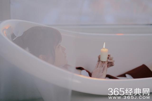 在你受伤最深的时候，往往是你坚强的起点