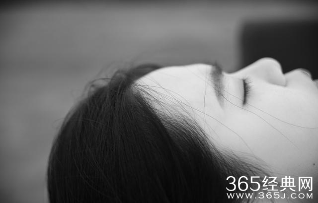 在你受伤最深的时候，往往是你坚强的起点