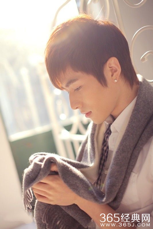 2015十大最受欢迎小鲜肉