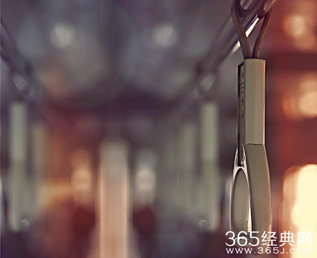 七堇年：一些人的出现，就是为给你上一课