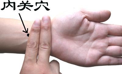 不吃晕车药也能防止晕车的妙招