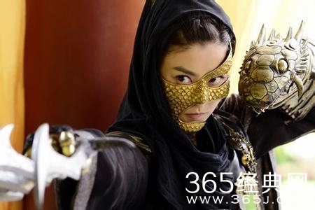 陆小凤与花满楼黑蛇主人是谁_黑蛇上官丹凤什么关系_上官丹凤最后是怎么死的