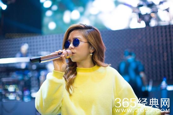 邓紫棋被批再耍大牌