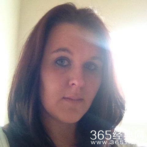 跟网友约会没感觉怎么办？英国姑娘给短信通知对方本人已死