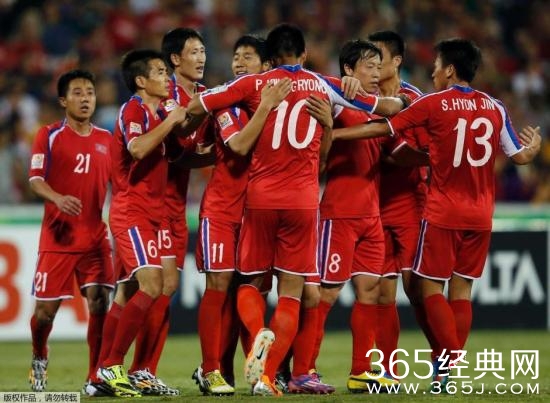 国足亚洲杯三连胜