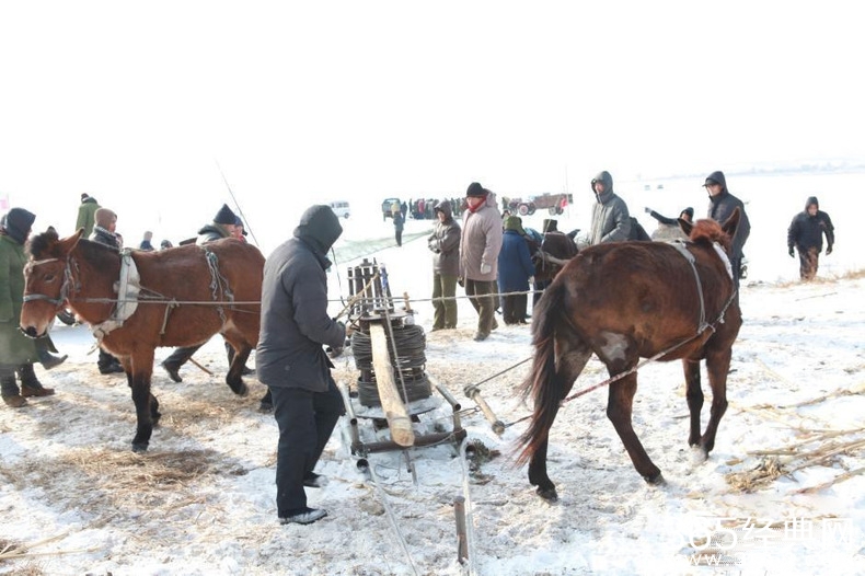 沈阳冰湖冬捕节