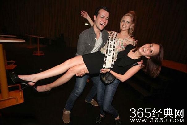 这照片谁照的？太TM有才了！