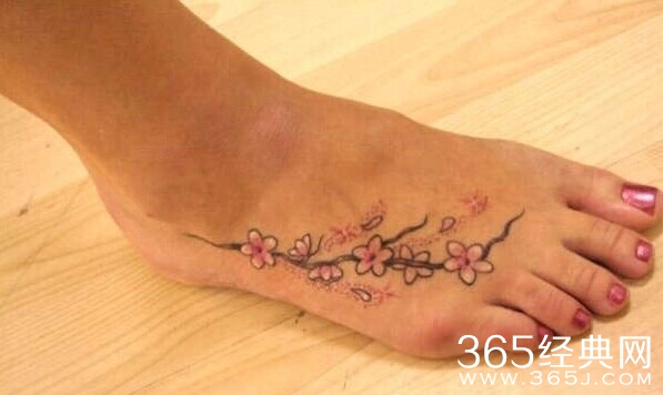 女人最性感纹身部位，你知道吗？