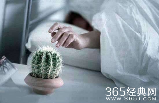 搞笑短信精选：话不在多 贵在幽默