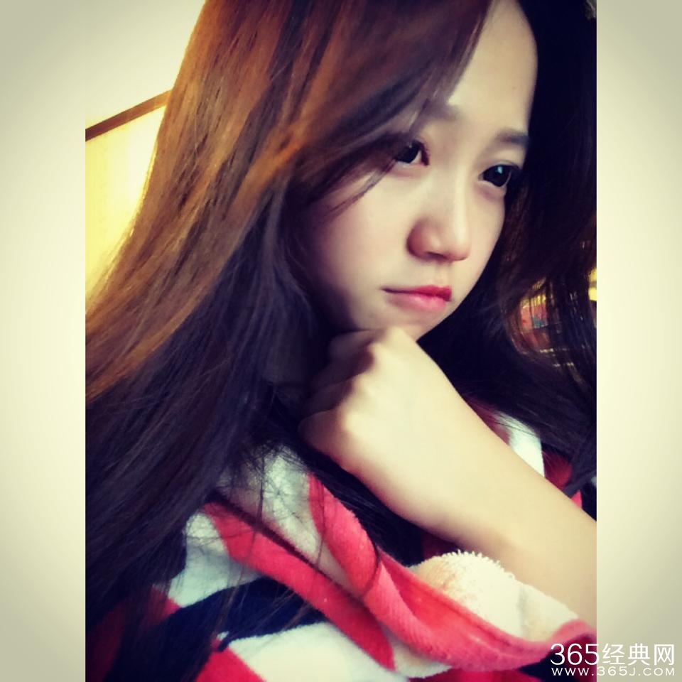 台艺音乐系校花陈思绮怒呛网友:老娘至少32C _陈思绮个人资料_陈思绮生活照曝光 台艺音乐系校花陈思绮怒呛网友:老娘至少32C _陈思绮个人资料_陈思绮生活照曝光