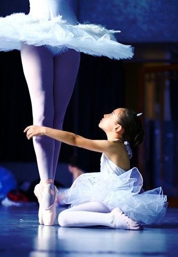 十个励志故事让您的孩子精彩一生图片