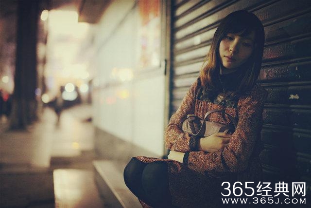 爱情语录：我们从来没有自己以为的那么深情