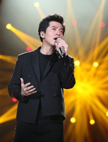 李健《贝加尔湖畔》现场版在线试听歌词图片