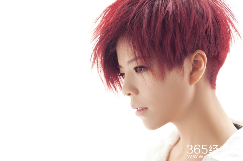 莫艳琳最新单曲《错的是我》高品质试听