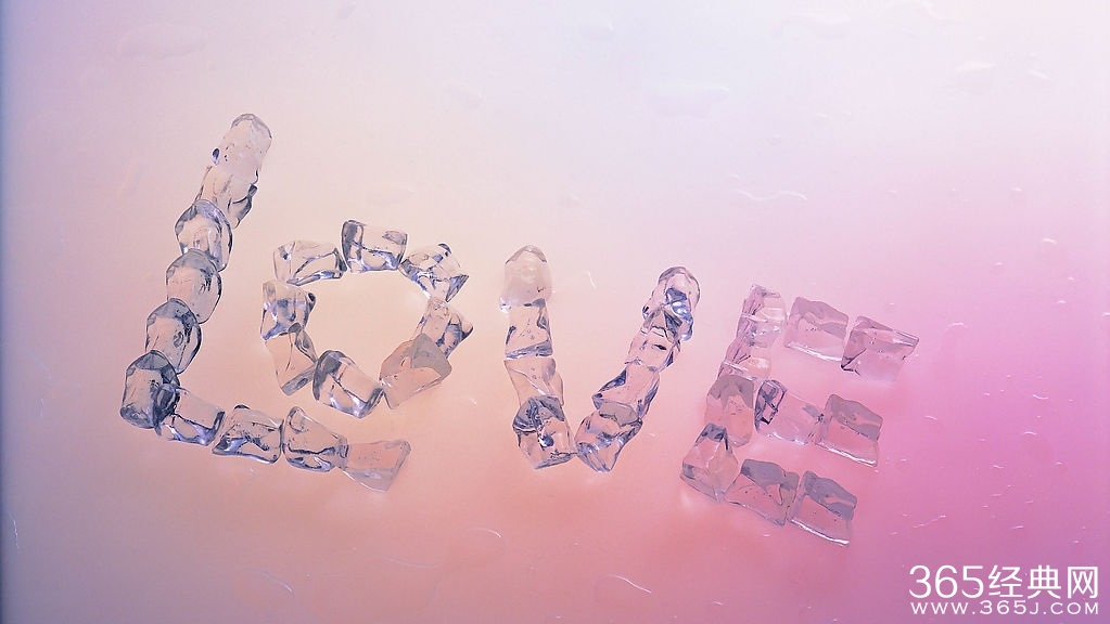 2015经典爱情语录：看错人就是看错人，不合适就是不合适。