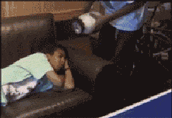 {诱}友尽，闺蜜都当众掀裙子了！