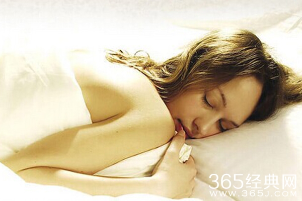 【知识】裸睡有助于睡眠避免糖尿病_有关于裸睡的好处_365经典网