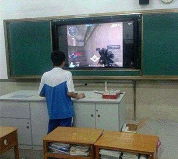 只听一声巨响，哥们你的菊花还好吧？