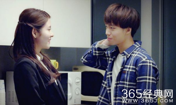 张碧晨余枫李嘉格罗景文《幸好有你》MV歌词图片